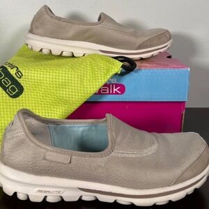 Skechers GoWalk Ultimate Tan Slip On Walking Shoes Minimalist Womens Sz 7M